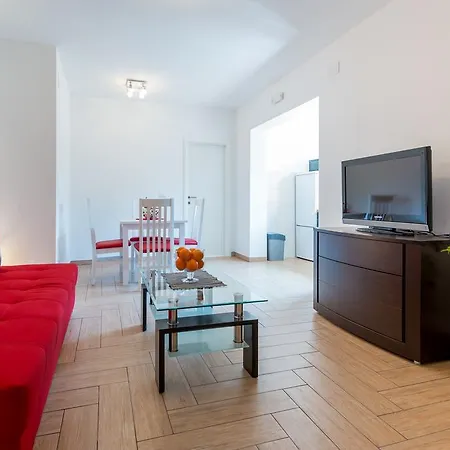 Apartments Sekondo 아파트