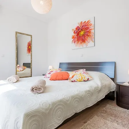 아파트 Apartments Sekondo *