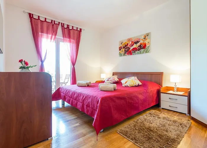 Apartments Sekondo Lejlighed *