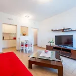 Sekondo Apartment