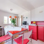 Apartment Sekondo