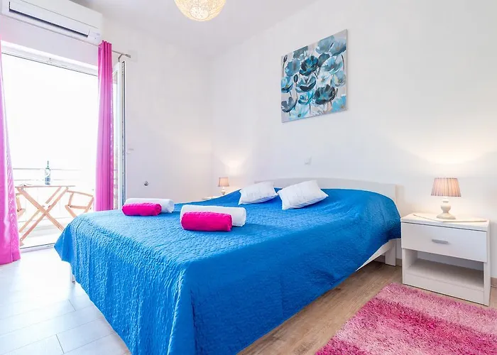 Apartments Sekondo Cavtat